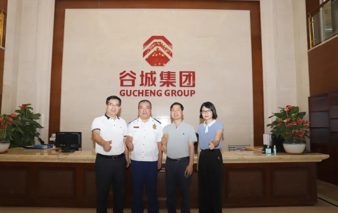 白云区消防大队刘飞书记、文化广电旅游体育局刘明学书记莅临EVO视讯官方网站调研指导